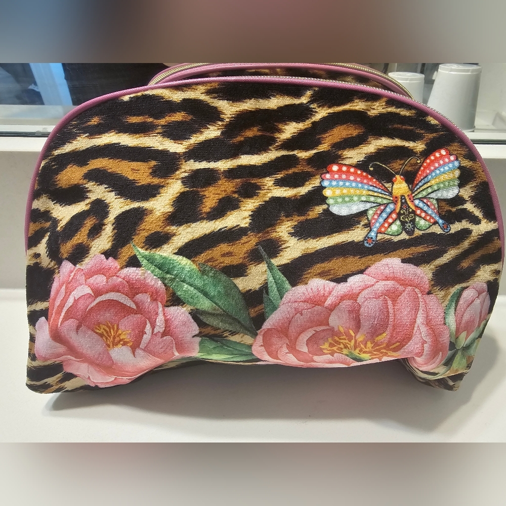 Estée Lauder Makeup Bag – Floral Leopard Print with Butterfly (Never Used)

Add